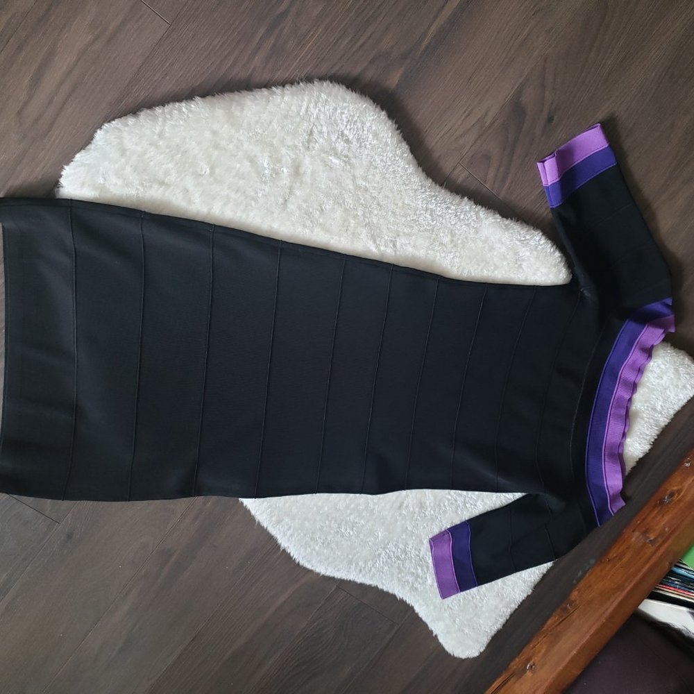 LE CHATEAU - Bandage Style Blk & Purple Ribbing Dress (S)